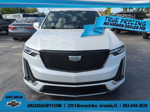 Crystal White Tri-Coat 2024 Cadillac XT6 Luxury AWD