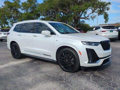 Crystal White Tri-Coat 2024 Cadillac XT6 Luxury AWD