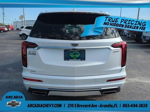 Crystal White Tri-Coat 2024 Cadillac XT6 Luxury AWD