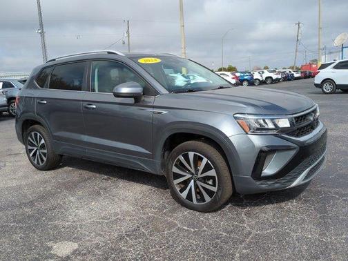 2024 Volkswagen Taos 1.5T SE