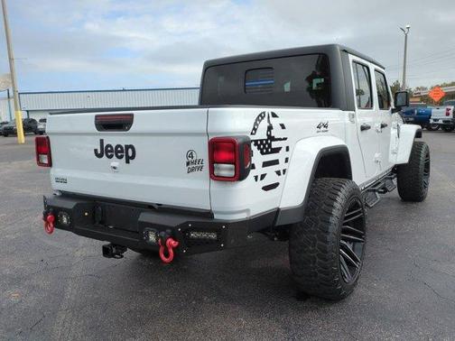 2022 Jeep Gladiator Sport