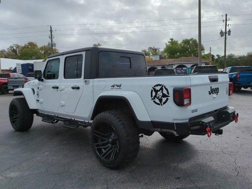2022 Jeep Gladiator Sport