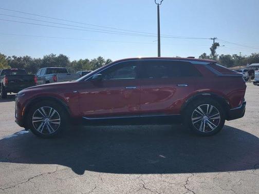 2024 Cadillac LYRIQ Luxury