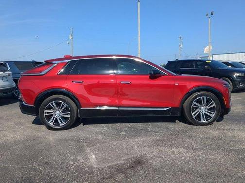 2024 Cadillac LYRIQ Luxury