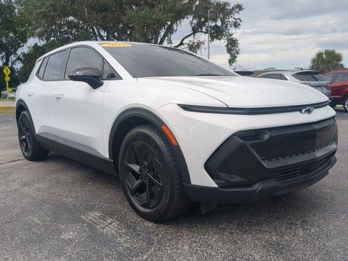2025 Chevrolet Equinox EV LT