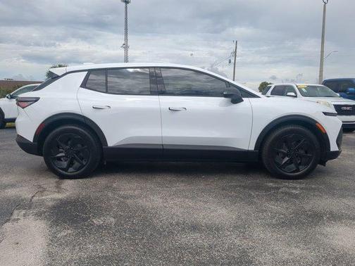 2025 Chevrolet Equinox EV LT