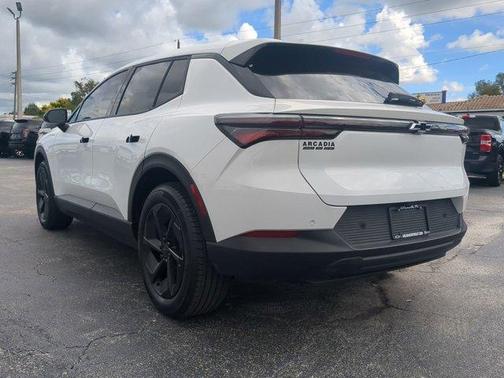 2025 Chevrolet Equinox EV LT