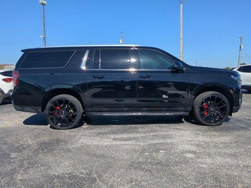 2022 Chevrolet Suburban LT