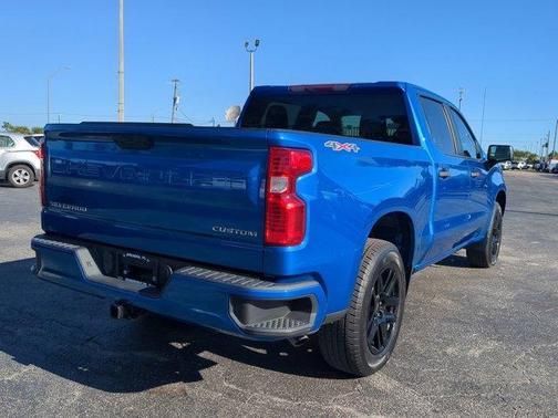2022 Chevrolet Silverado 1500 Custom