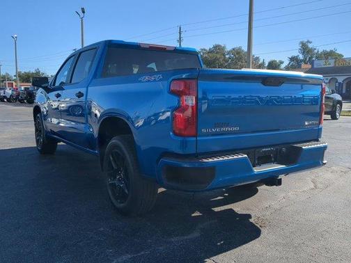 2022 Chevrolet Silverado 1500 Custom
