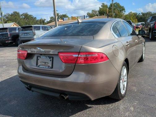 2017 Jaguar XE 25t Premium