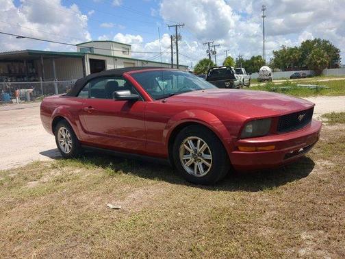 2008 Ford Mustang Deluxe