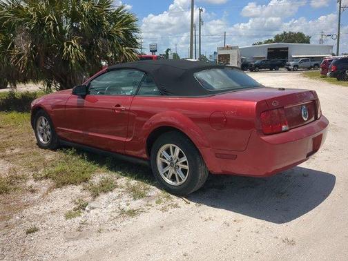 2008 Ford Mustang Deluxe