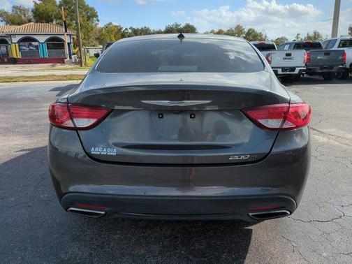 2015 Chrysler 200 S