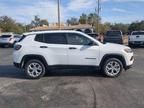 2024 Jeep Compass Sport