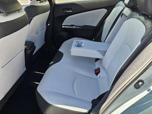 2016 Toyota Prius Four