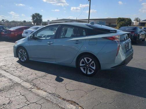 2016 Toyota Prius Four