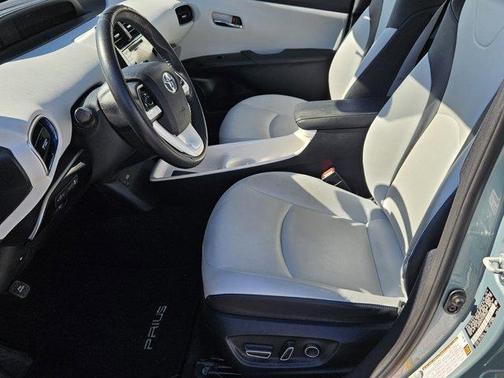 2016 Toyota Prius Four