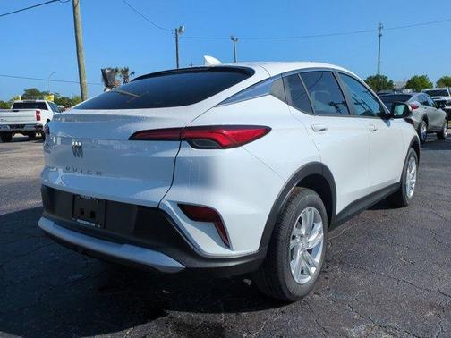 Summit White 2026 Buick Envista Preferred