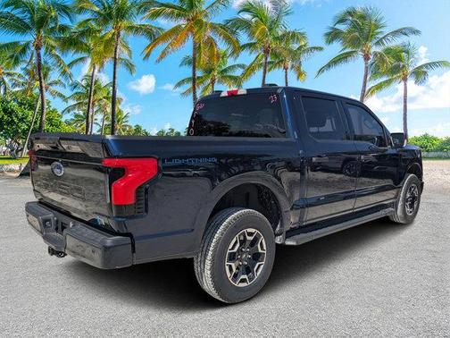 2023 Ford F-150 Lightning XLT