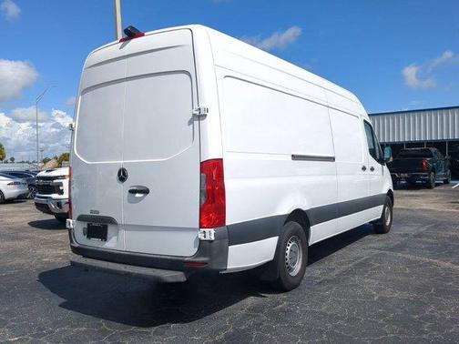 2021 Mercedes-Benz Sprinter 2500
