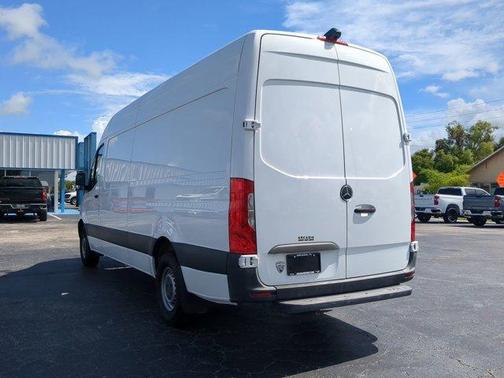2021 Mercedes-Benz Sprinter 2500