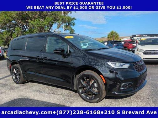 Diamond Black 2025 Chrysler Pacifica Limited