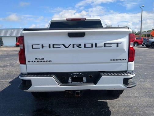 2022 Chevrolet Silverado 1500 Custom