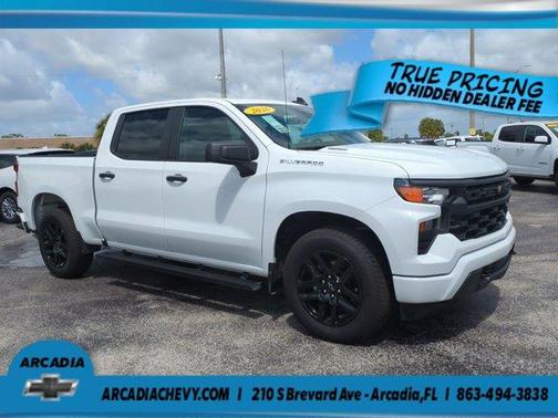 Summit White 2026 Chevrolet Silverado 1500 Custom