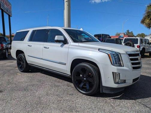 Crystal White Tri-Coat 2020 Cadillac Escalade ESV Premium Luxury