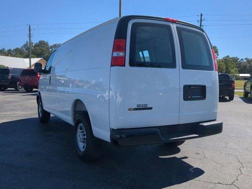 2025 Chevrolet Express 2500 Work Van