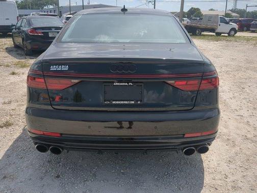 2022 Audi S8 4.0T quattro