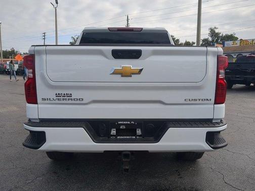 2025 Chevrolet Silverado 1500 Custom