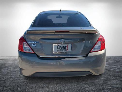 2017 Nissan Versa 1.6 SV