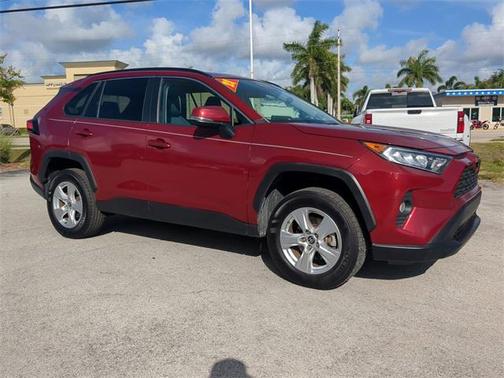 2021 Toyota RAV4 XLE