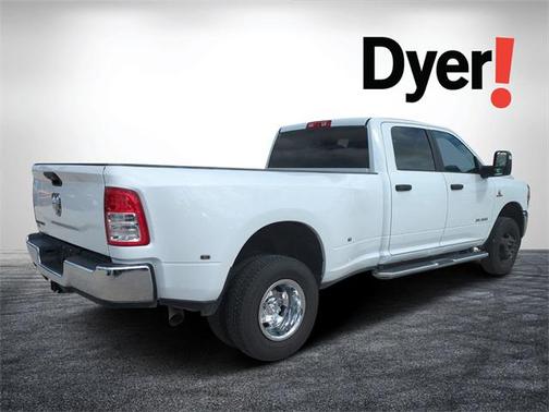 2024 RAM 3500 Big Horn Crew Cab 4x4 8' Box