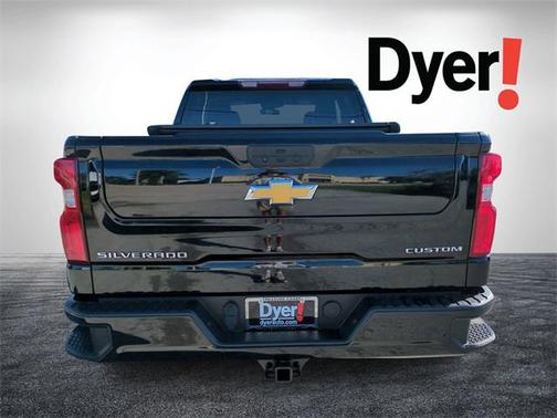 2022 Chevrolet Silverado 1500 Custom