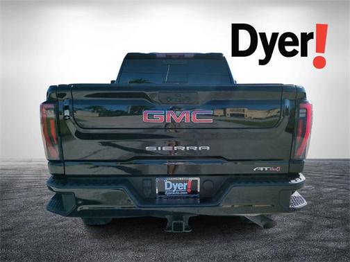 2024 GMC Sierra 2500 AT4