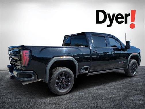 2024 GMC Sierra 2500 AT4