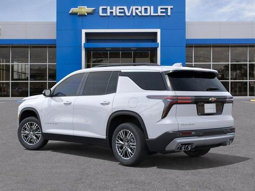 Summit White 2026 Chevrolet Traverse LT