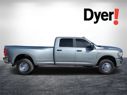 2024 RAM 3500 Big Horn Crew Cab 4x4 8' Box