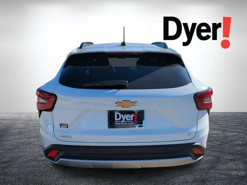 Summit White 2026 Chevrolet Trax LT