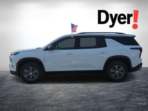 Summit White 2026 Chevrolet Traverse LT