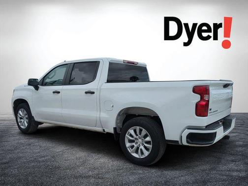Summit White 2024 Chevrolet Silverado 1500 Custom
