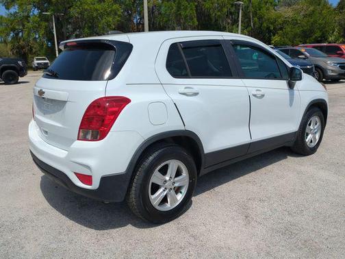 2021 Chevrolet Trax LS