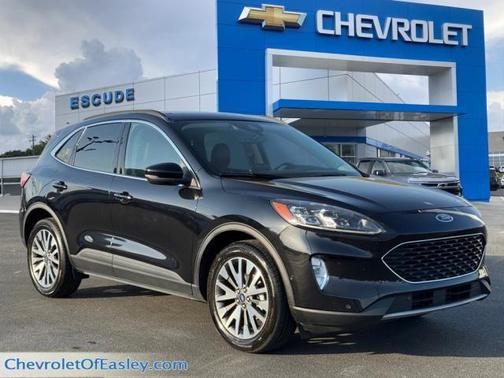 2020 Ford Escape Titanium