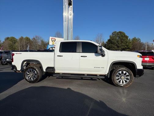 2025 Chevrolet Silverado 2500 Custom