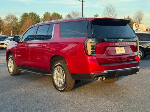 2025 Chevrolet Suburban Premier