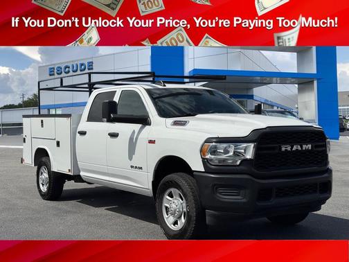 2022 RAM 2500 Tradesman Crew Cab 4x4 8' Box