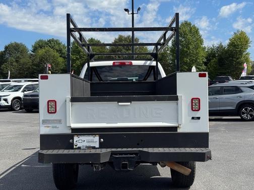 2022 RAM 2500 Tradesman Crew Cab 4x4 8' Box